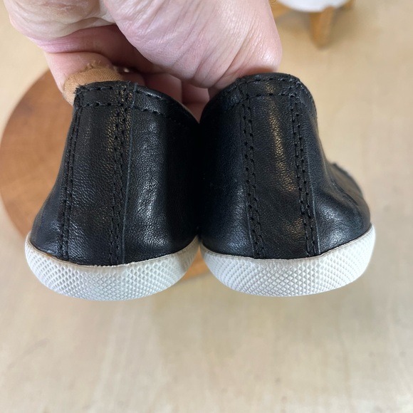 Frye | Melanie Black leather Slip-On Flats Size 7 - Picture 13 of 15